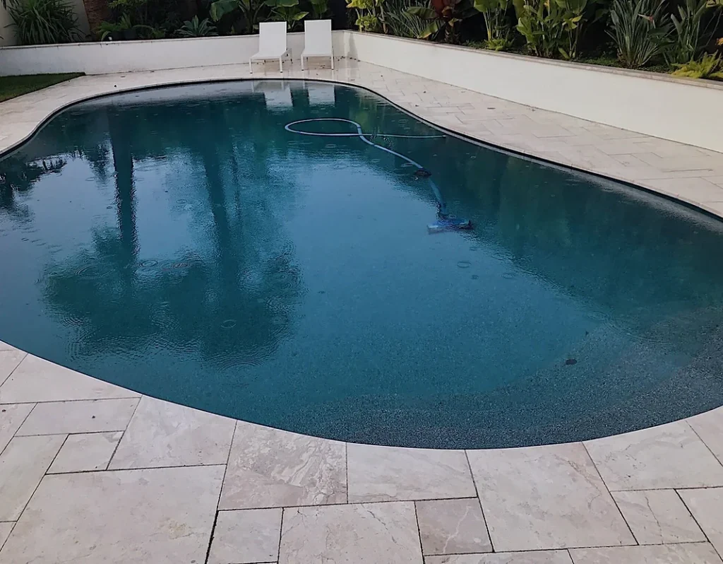 residential pool maintenance service by Sun Pointe Services